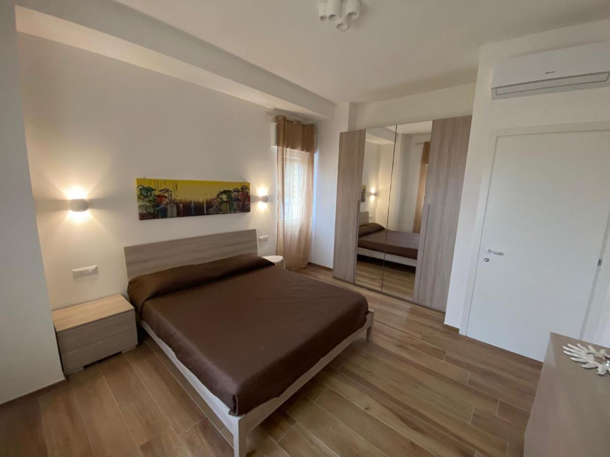 아칠리아 Viriamo House Roma 아파트 외부 사진