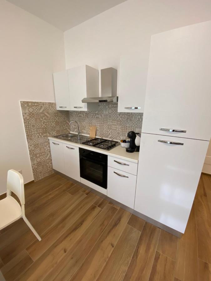 아칠리아 Viriamo House Roma 아파트 외부 사진