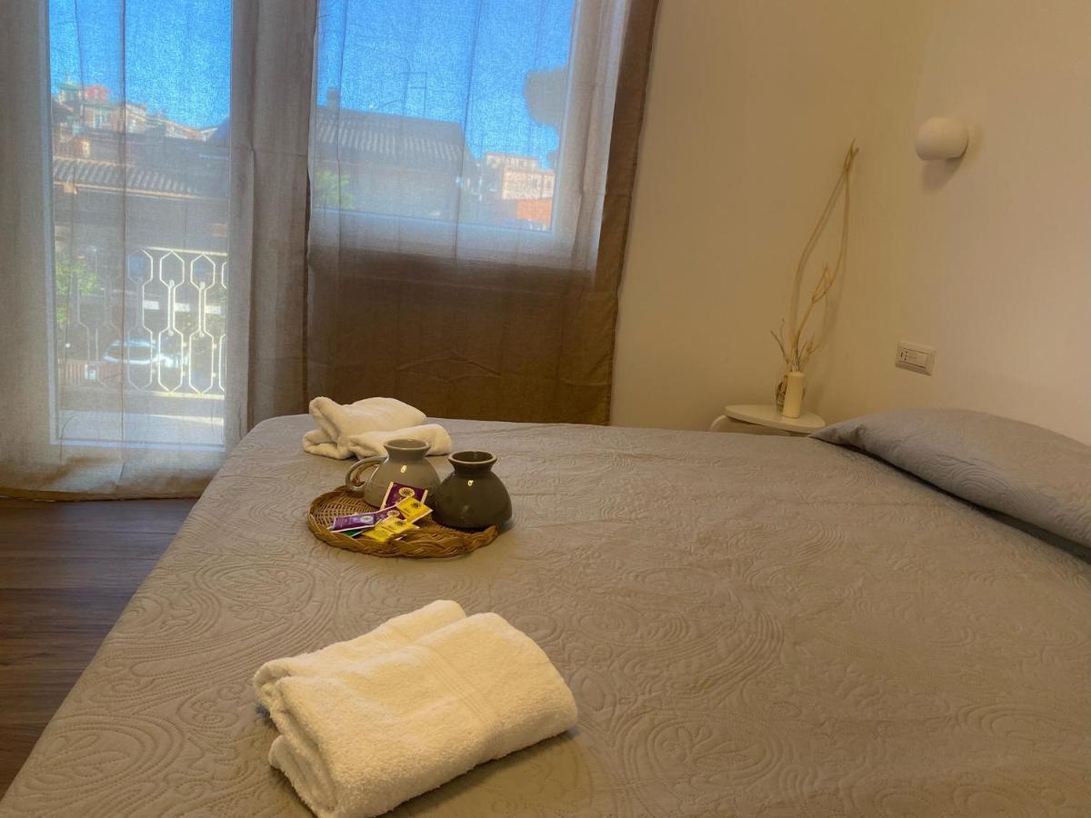 아칠리아 Viriamo House Roma 아파트 외부 사진