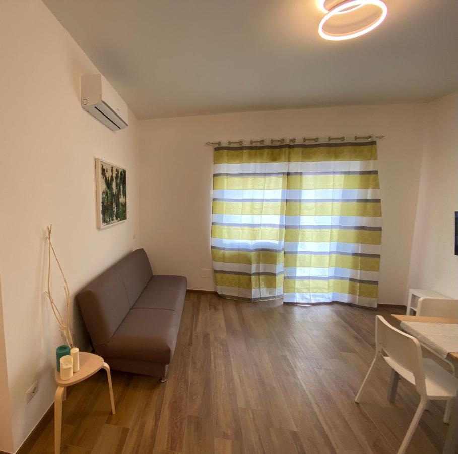 아칠리아 Viriamo House Roma 아파트 외부 사진