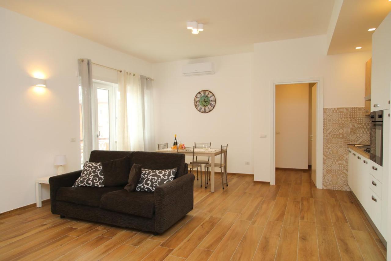 아칠리아 Viriamo House Roma 아파트 외부 사진